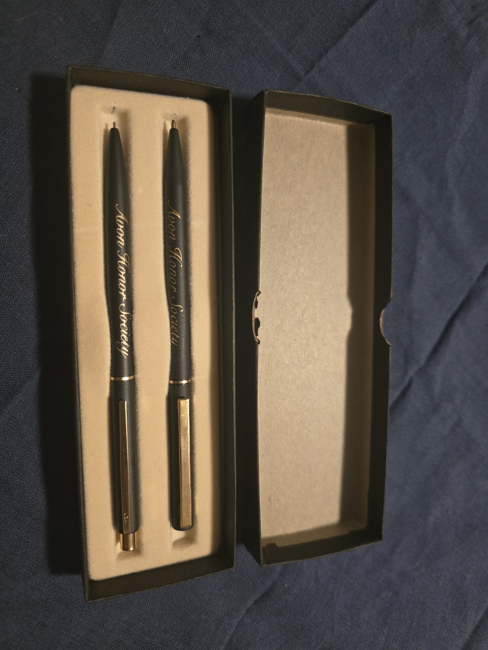 Vintage Avon Honor Society Pen And Mechanical Pencil Set